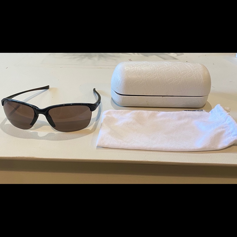 Oakley polarized sunglasses